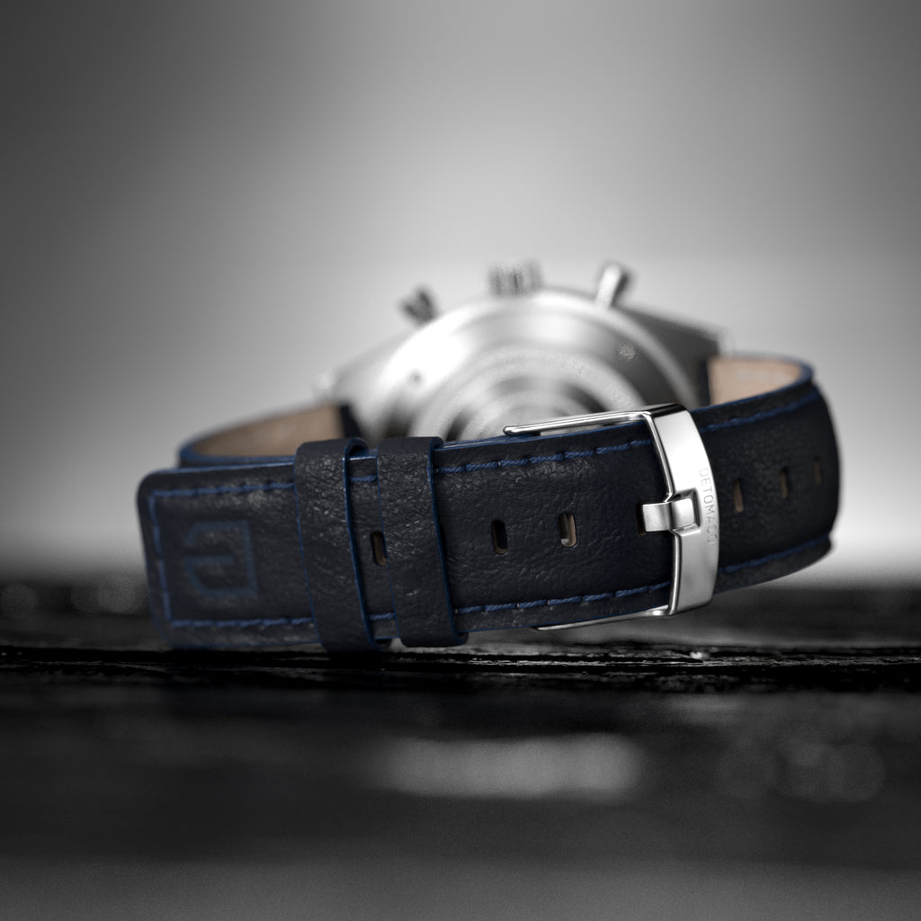D10 Chronograph Limited Edition – White