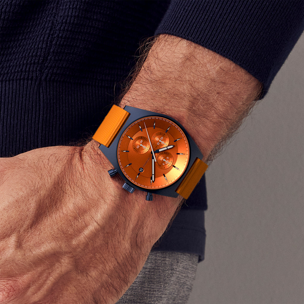 D10 Chronograph – Blue Bold Orange