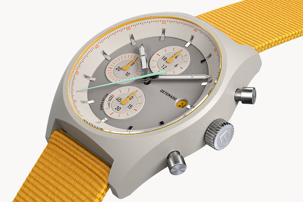 D10 Chronograph Solar – Gray Yellow