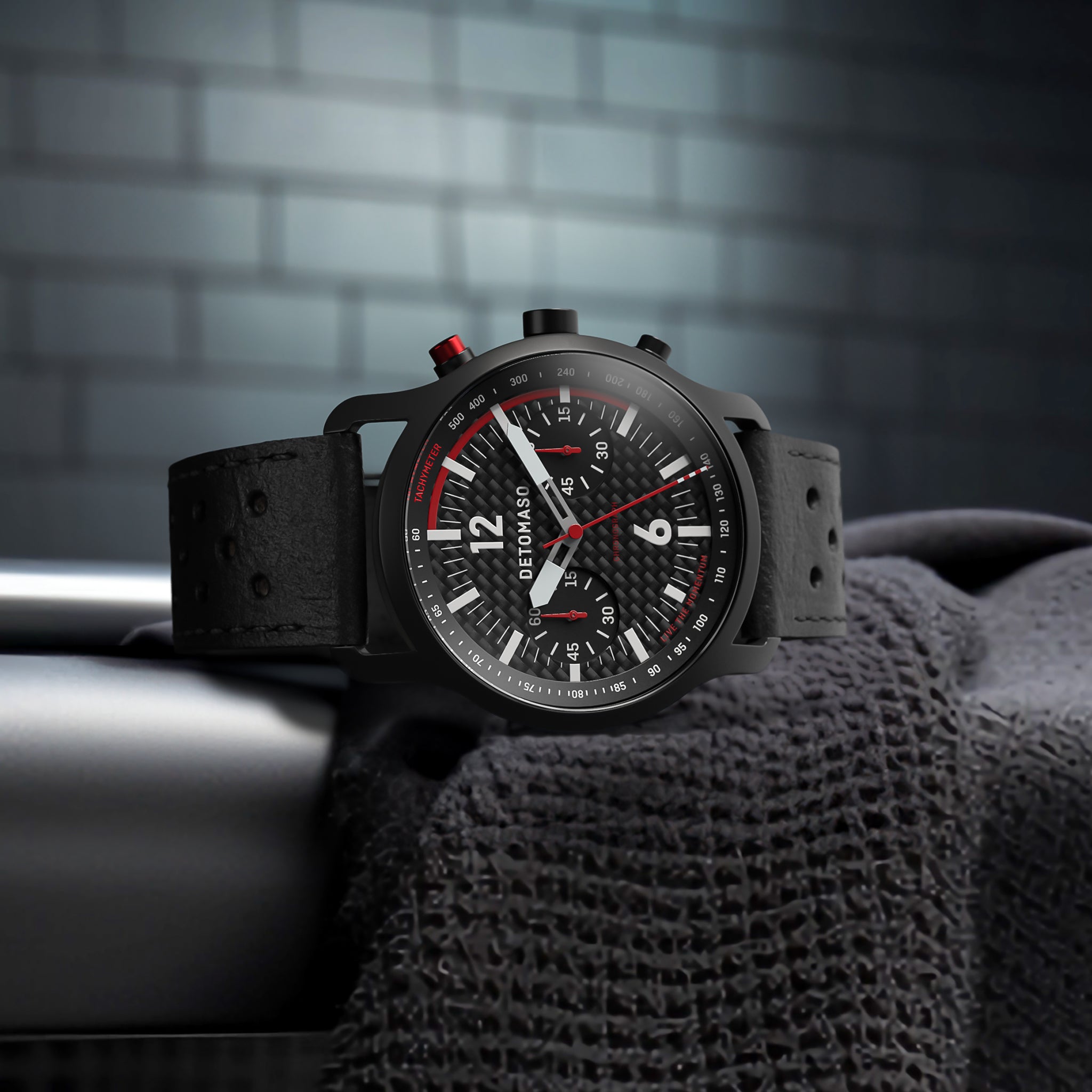 SORPASSO CHRONOGRAPH CARBON BLACK RED
 - Leather Black Racing - Detomaso Watches